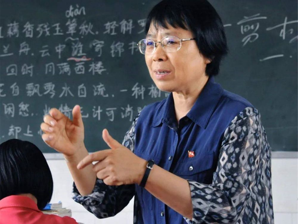 华坪女高学生步小镇做题家后尘?张桂梅:清华大学不用照顾我们