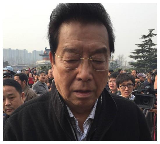曾经是一代歌王的李双江现在过得如何?