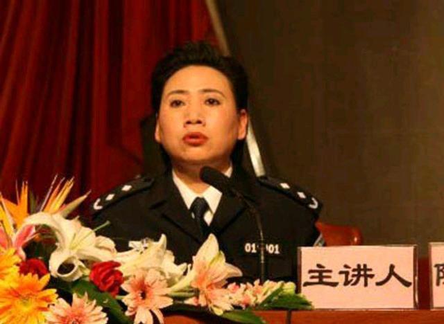 她是资深"重庆警花,副厅级,沦落为文强情妇,55岁黯然谢幕|陈光明