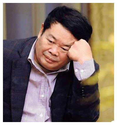 曹德旺想娶红颜知己,写信问妻子诉求,妻子直言:只要房子和孩子