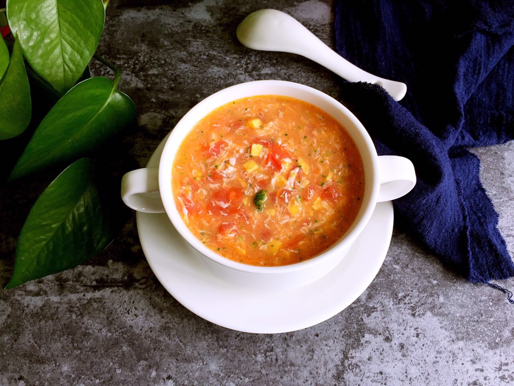 在家做番茄浓汤,鲜香四溢,美味可口