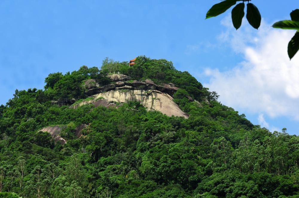 根据记载,张宋卿之墓位于罗浮山狮子峰 罗浮山管委会