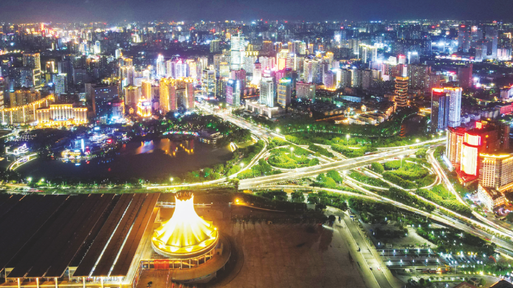南宁夜景亮相央视《东方时空》,灯光秀霸屏近5分钟!一