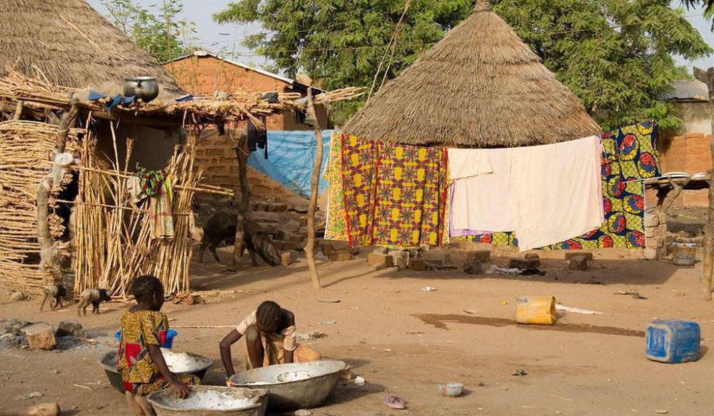 网友在非洲打工,揭秘非洲农村人过着什么样的生活?