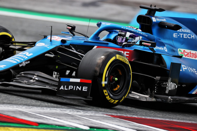 当日,alpine f1车队中国试车手周冠宇在2021奥地利大奖赛中首次参加f1