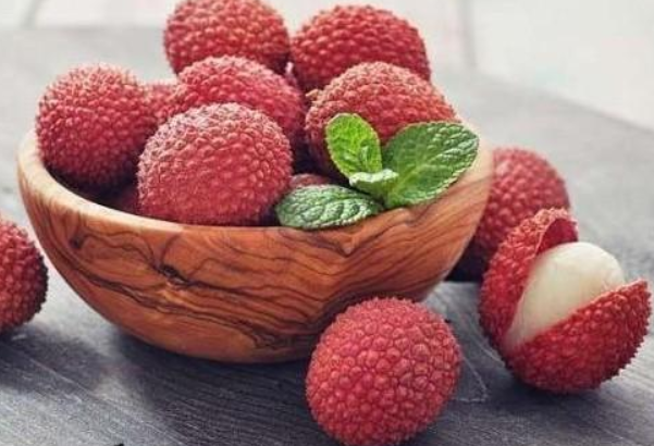 梦回甘甜，解析梦见吃荔枝的深层含义与心理暗示