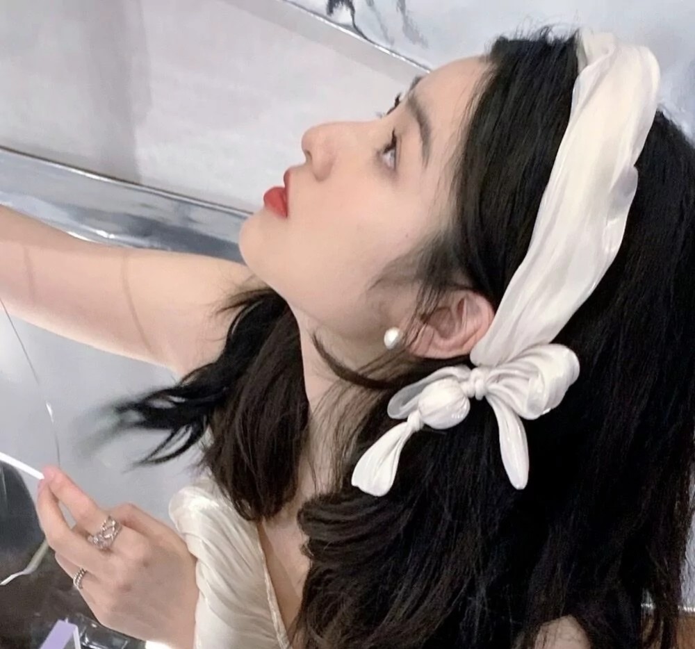 ins易招桃花女生头像