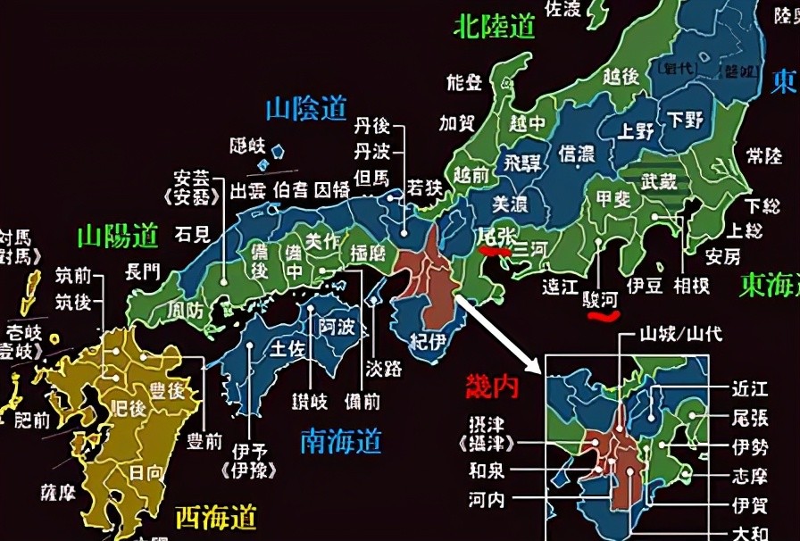 可是在看完日本战国时代的割据地图后,我有些忍不住想开心,因为从