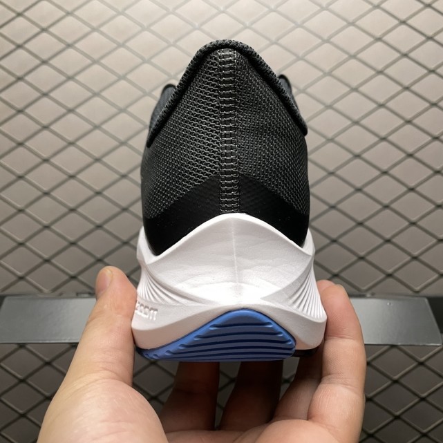 nikeairzoomwinflo8代网面透气训练跑步鞋