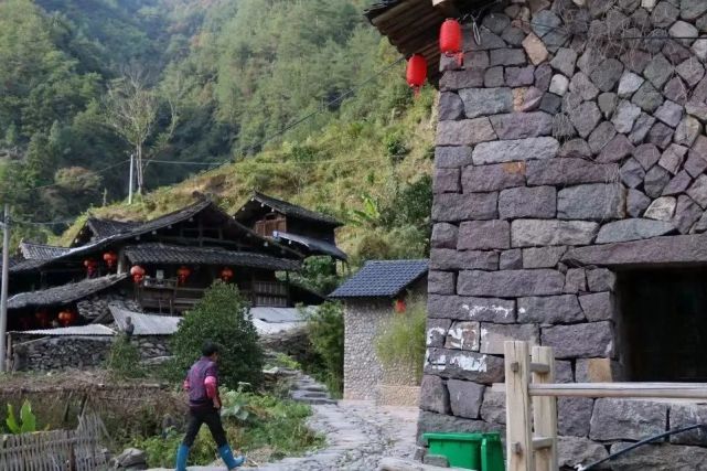 探村浙江永嘉|坑口古村,盐商古道静,溪流人家美