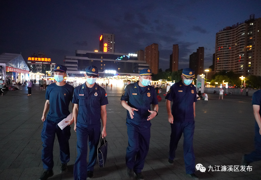 濂溪区消防救援大队开展消防安全夜查行动