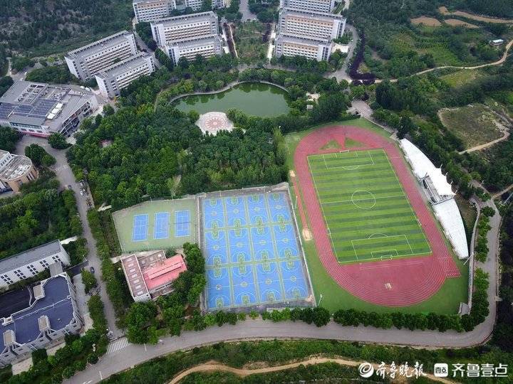 山水之间航拍山东艺术学院长清校区