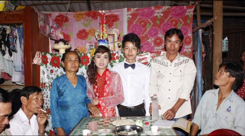 小伙网上晒7万娶回的越南美娇娘,细心的网友一眼发现问题