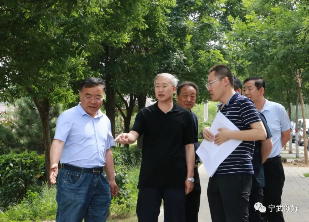 一线进行时|侯俊生调研滨河大道线缆入地工作