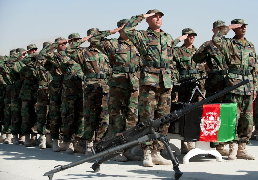 为躲避塔利班袭击,已有上千名阿富汗士兵撤入塔吉克斯坦"保命",塔军