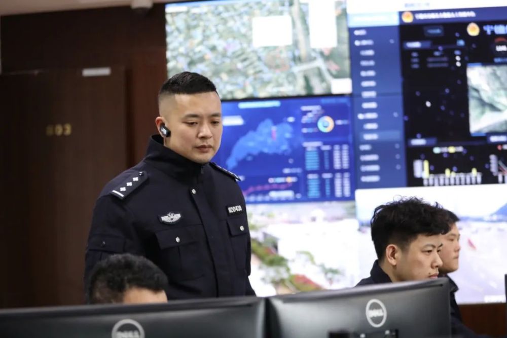 【警察故事】张鹏:勇谋兼备的"鹰眼神探"