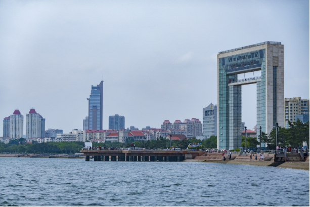 东北一最美沿海城市,冬暖夏凉,亚洲最大的天鹅栖息地也在这里