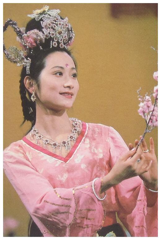 《西游记》王苓华演"杏仙"一夜爆红,却嫁华侨移居美国
