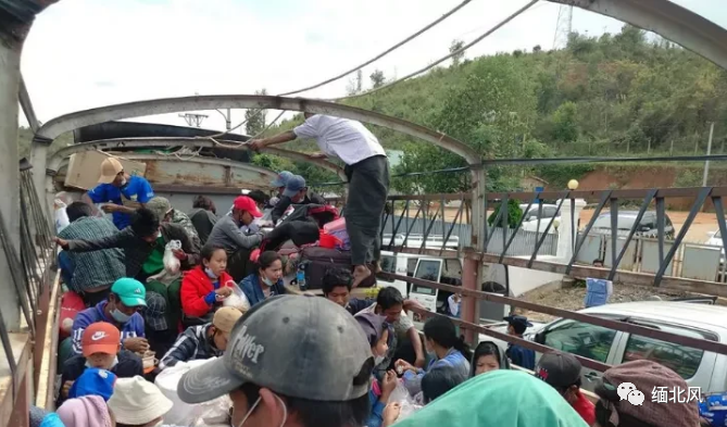 瑞丽逐年增多的缅籍劳工(包括罗兴亚人)