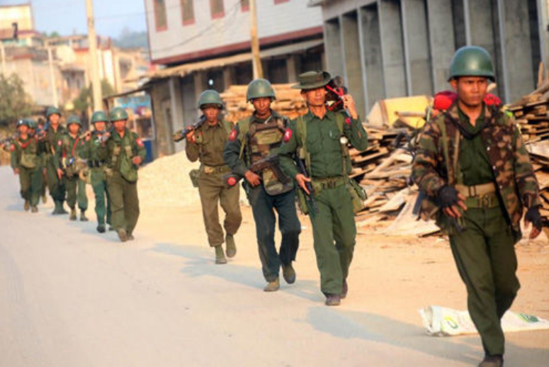 同是缅甸自治区,果敢已经倒台,佤邦为何能屹立至今?