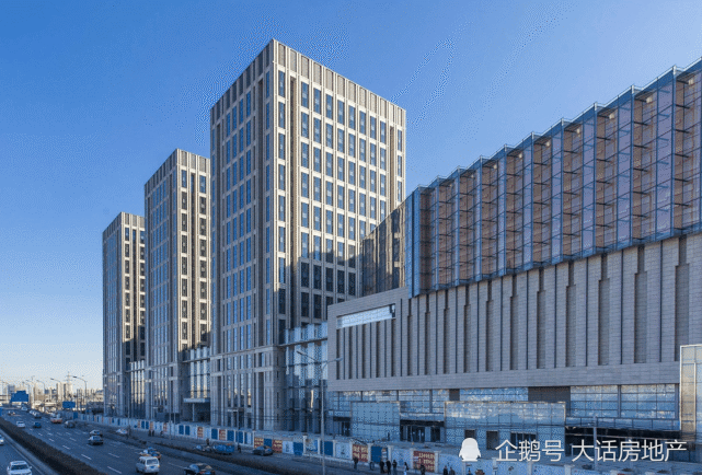 恒泰地产排名_地产海报