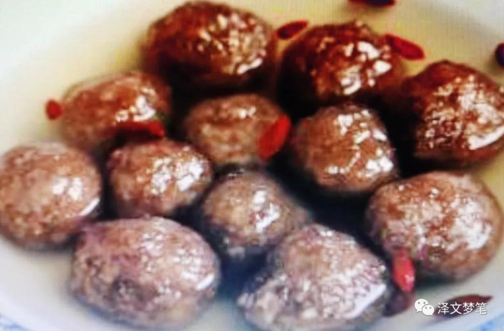 宝应美食:藕粉圆子