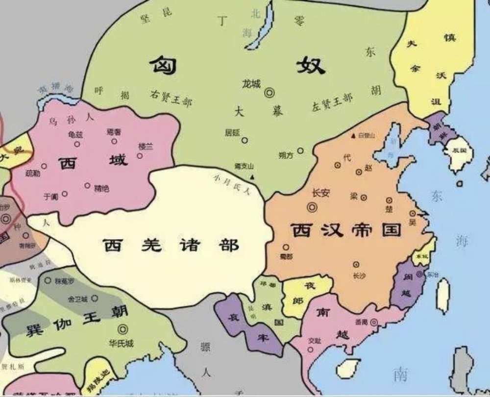 西汉初年被包围的中原王朝
