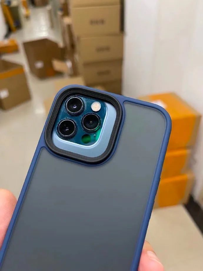 iPhone 13 前置摄像头,iphone11前置摄像头 iphone 13 pro max 手机壳曝光,摄像头也太大了吧