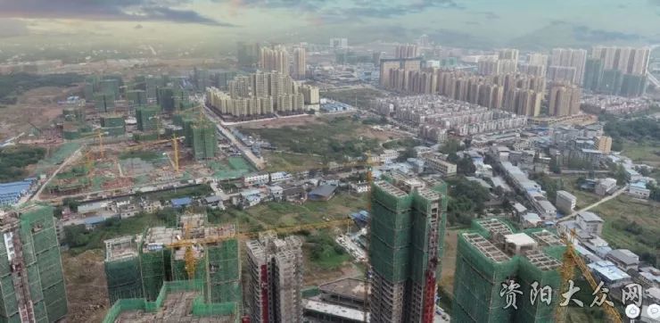建设中的视高大学城(2018年)