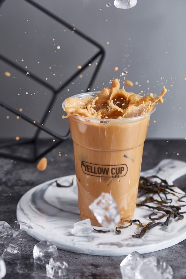 心理学:四杯奶茶摆在你面前你会先喝哪杯?测出你最近运势.标准!