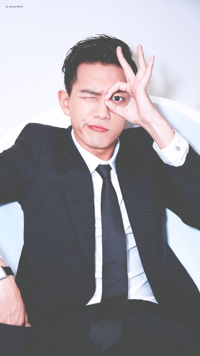 李现的表情包壁纸来啦