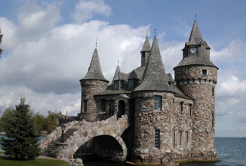 因防御兴起的中世纪欧洲城堡 ,为何衰亡了?