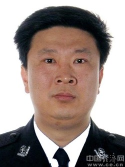 李晋宇,杨春武,何军,张华,宁金龙不再担任承德市副市长(图|简历)