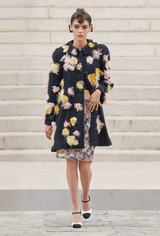 chanel 2021/2022 秋冬高定 从油画中走出来的华服
