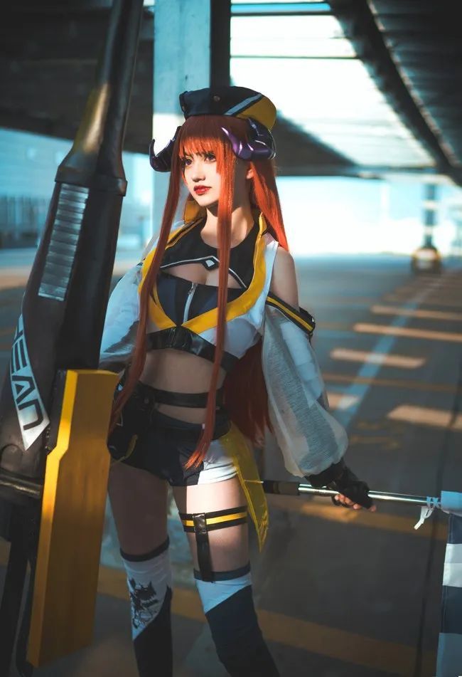 cos:明日方舟-风笛 皇后一号