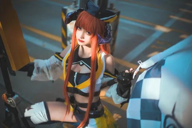 cos:明日方舟-风笛 皇后一号