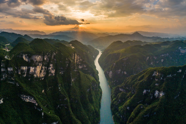 贵州超低调的城市,素有"黔东门户"之称,风景优美又养人