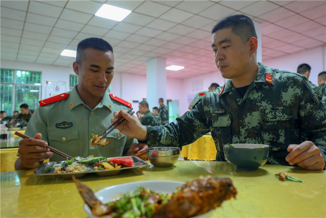 武警广西总队柳州支队2021年度春季入伍新兵下连