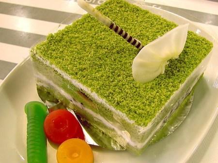 抹茶蛋糕:绿绿的看起来超级好吃,浓郁的抹茶味超级诱人,这么好吃的