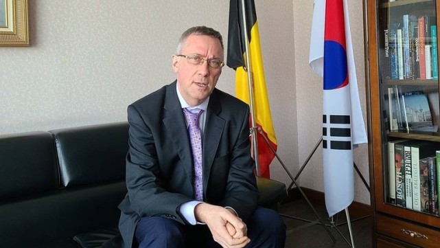 比利时驻韩国大使夫人被曝又打人!大使已被紧急召回