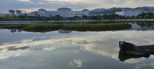 文山人工湖风景