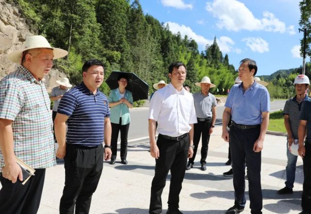 7月8日,代县长张永森带领县林业局,住建局,文旅局等部门主要负责人