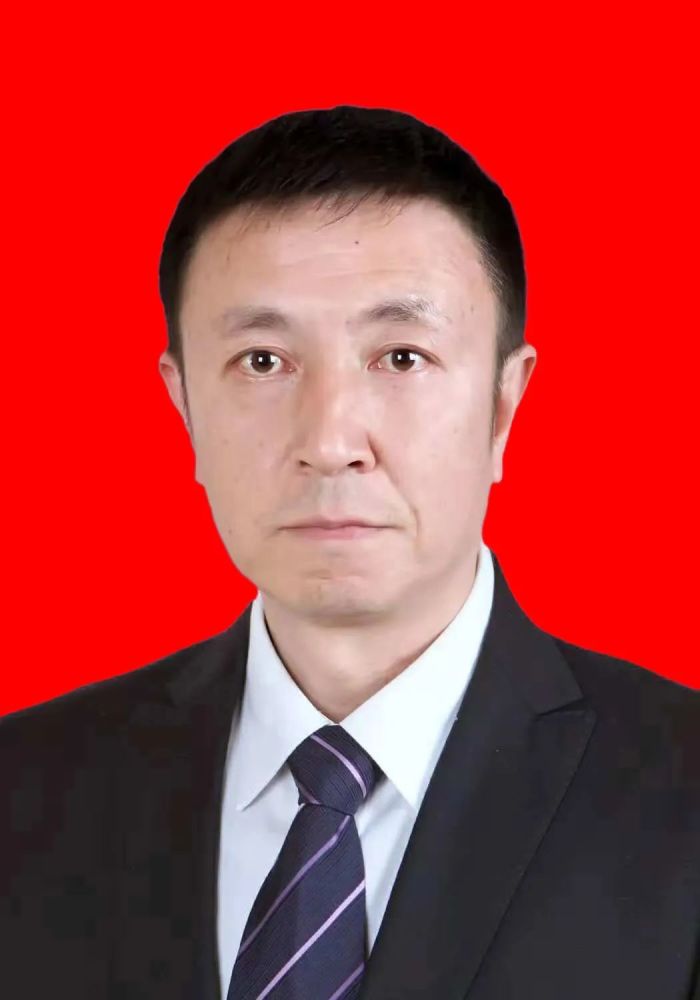 现任四川省凉山州冕宁县委副书记,县长.