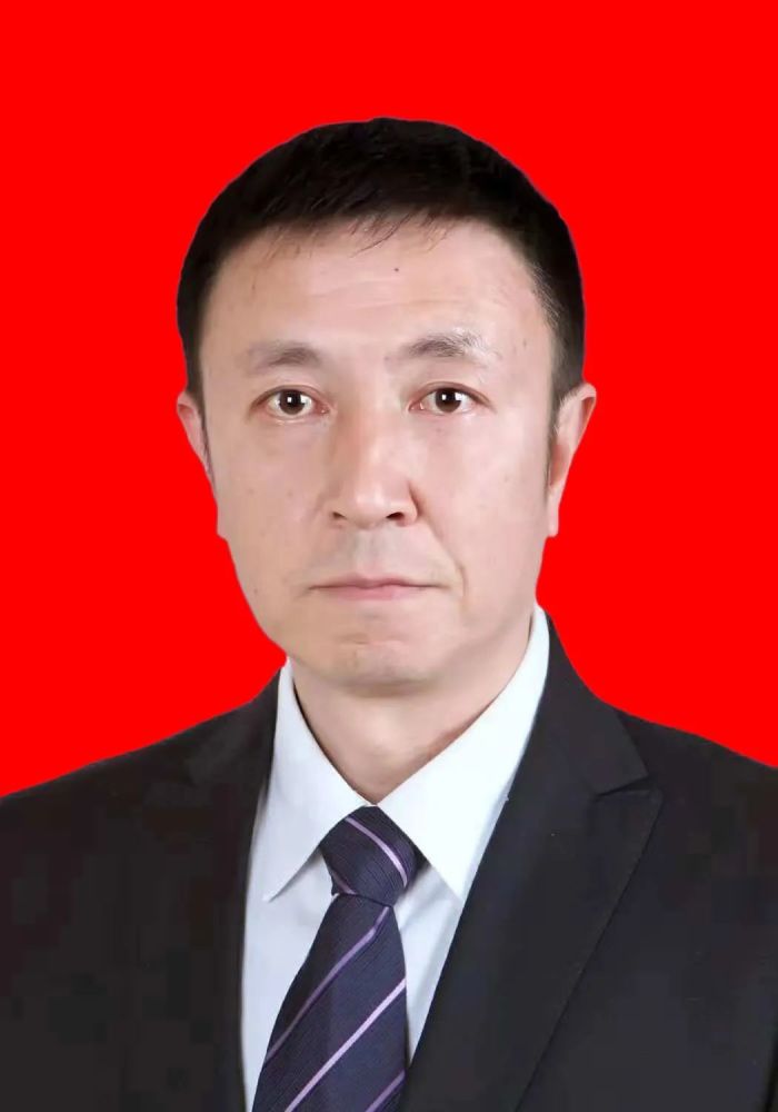 王潇当选为冕宁县人民政府县长