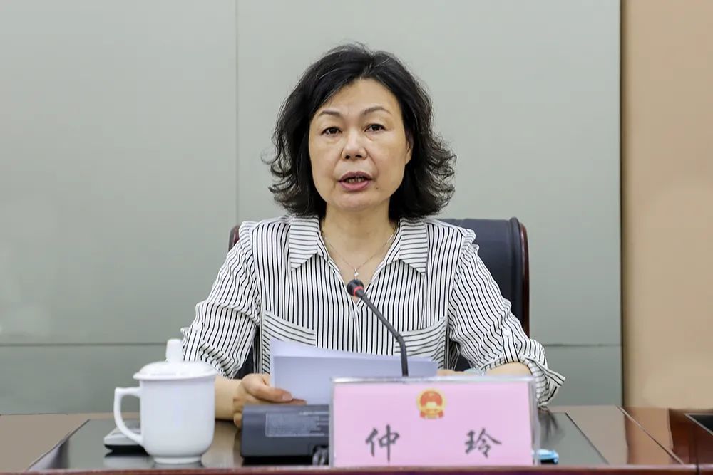 李林任仪征市代理市长