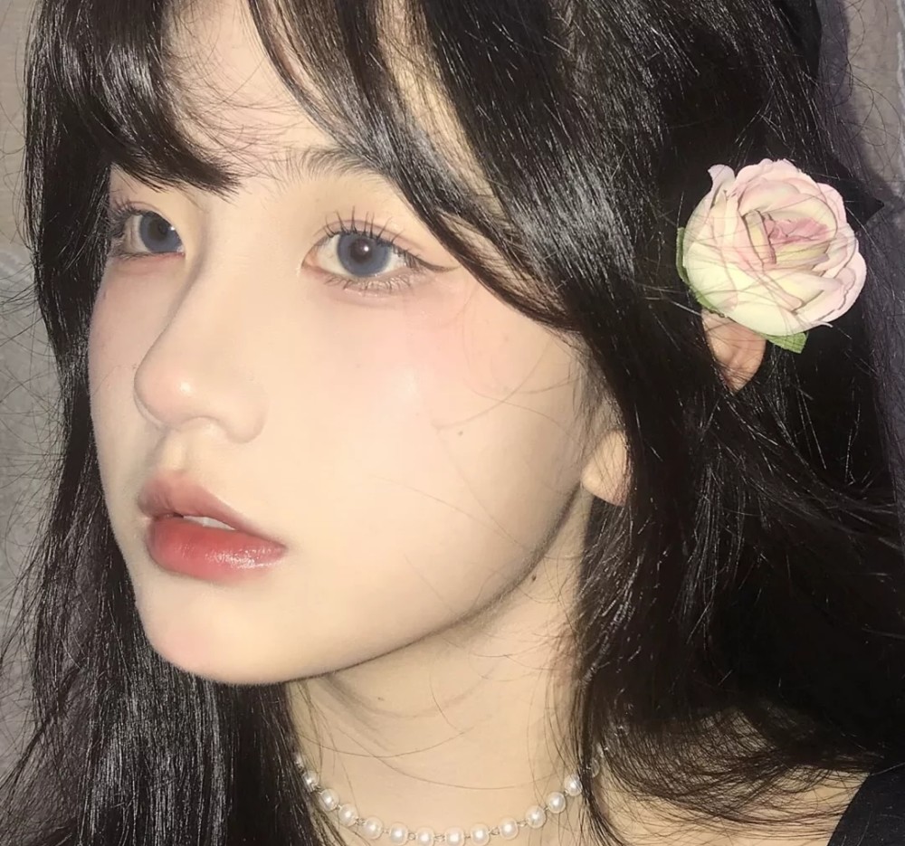 ins风超级好看的简约风女生头像