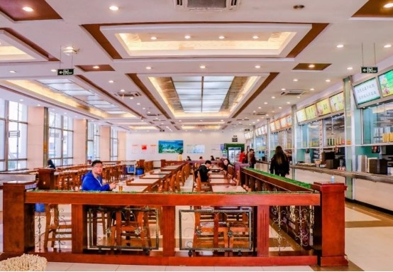 清华大学的食堂火了顶级学府的食堂也是实力与颜值并存