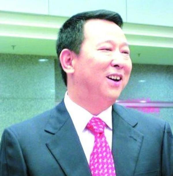 "黑老大"刘汉身价400亿,执行死刑前妻子说的话,令其泪流满面