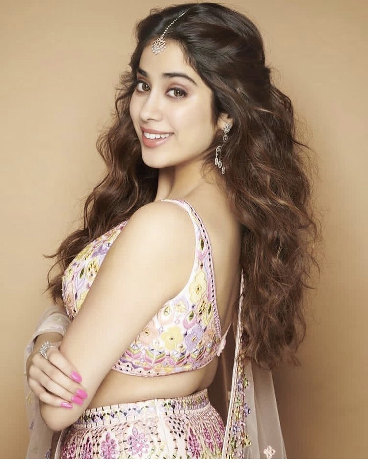 印度美女演员janhvi kapoor