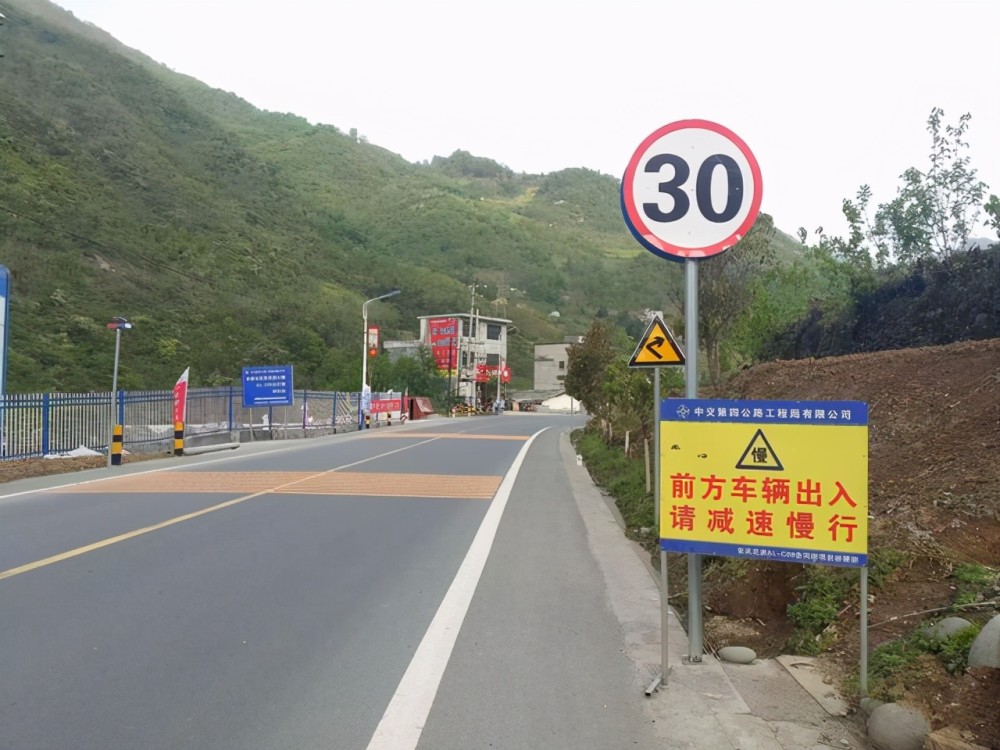 是的,不过限速60公里的路段基本不包括城市快速路和高速公路,多数是